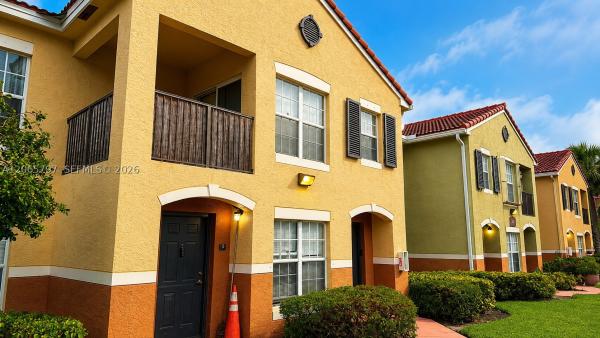 10294 S Fox Trail Rd S #704, Royal Palm Beach, Florida 33411, image 2