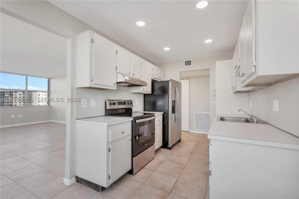 1300 NE Miami Gardens Dr #714E, Unincorporated Dade County, Florida 33179, image 2