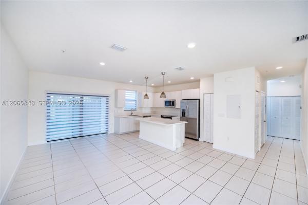 Highland At Park Central, 10461 NW 82nd St #10, Doral, Florida 33178, image 2