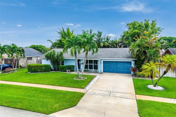 Eastwood Of Wellington, 1250 Belmore Ter, Wellington, Florida 33414, image 1