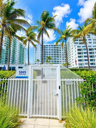 The Carriage Club, 5005 Collins Ave #616, Miami Beach, Florida 33140, image 2