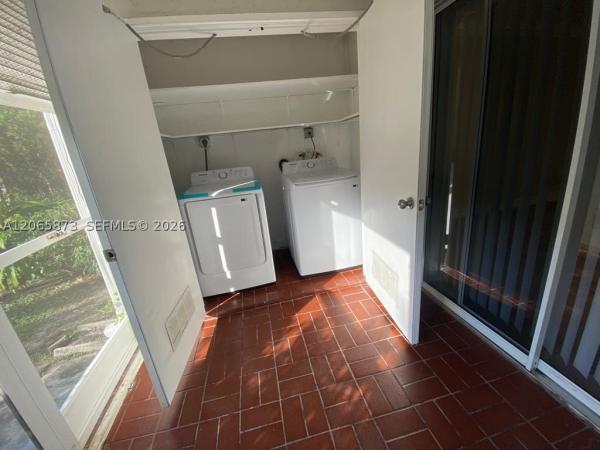 446 NE 210th Cir Ter #101-6A, Unincorporated Dade County, Florida 33179, image 1