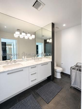 900 Biscayne Bay, 900 Biscayne Blvd #4410, Miami, Florida 33132, image 3