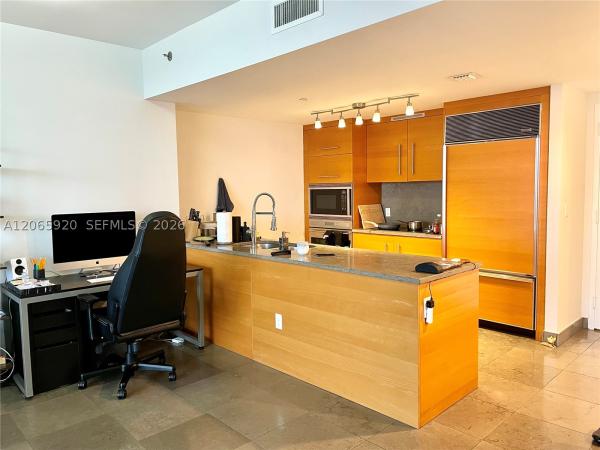 Icon Brickell Tower 1, 465 Brickell Ave #4906, Miami, Florida 33131, image 1