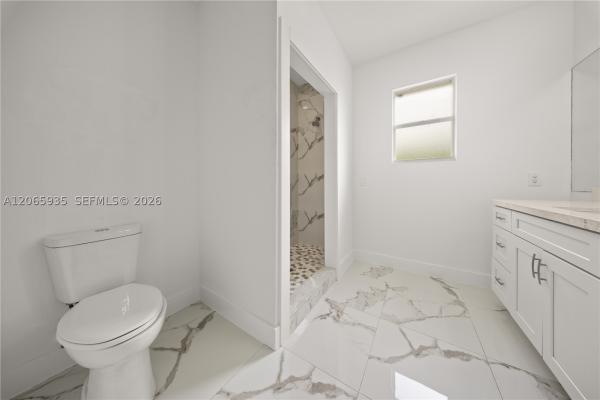 Cape Coral, 605 SE 23rd Ave, Cape Coral, Florida 33990, image 1