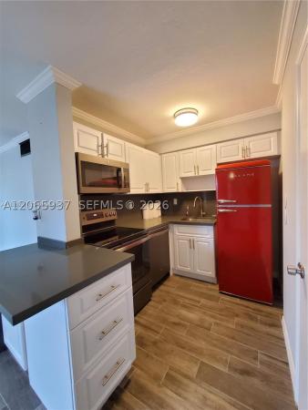 Casa Granada, 8701 SW 141st St #H3, Palmetto Bay, Florida 33176, image 1