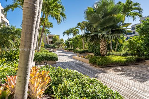 The EmeraldBay At Key Colony, 151 Crandon Blvd #138, Key Biscayne, Florida 33149, image 2