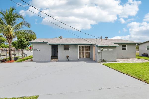 Liberty Gardens, 3398 NW 212th St, Miami Gardens, Florida 33056, image 3