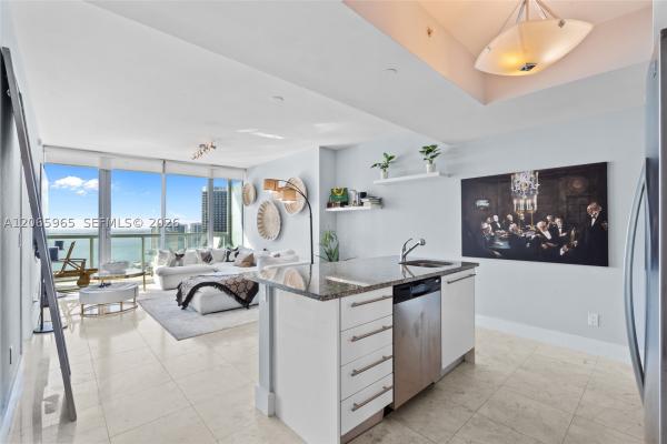 888 Biscayne Blvd #4203, Miami, Florida 33132, image 1