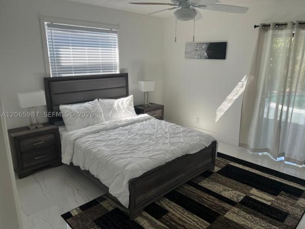 Country Club Homes, 1112 N 13th Ave, Hollywood, Florida 33019, image 1