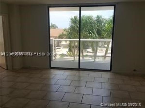 Sailboat Cay, 13499 Biscayne Blvd #506, North Miami, Florida 33181, image 2