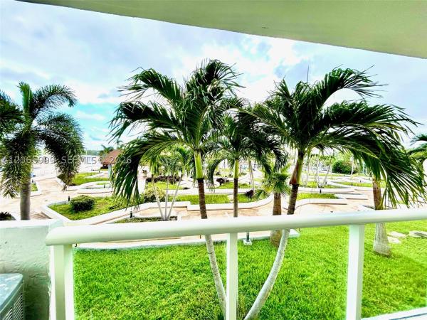 Sailboat Cay, 13499 Biscayne Blvd #506, North Miami, Florida 33181, image 3