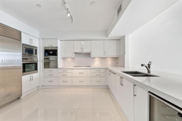 Jade Residences At Brickell Bay, 1331 Brickell Bay Dr #4107, Miami, Florida 33131, image 3