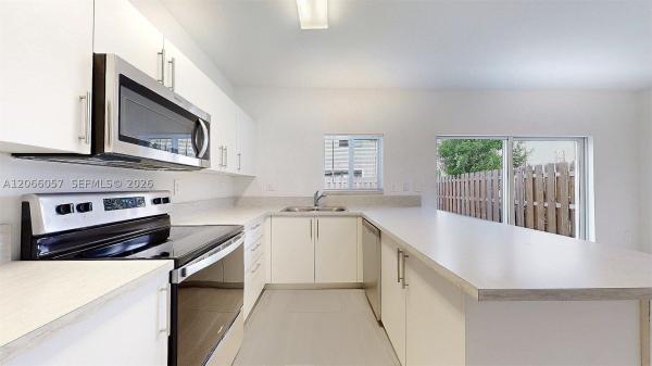 Forest Park Villas, 388 NW 12th Pl, Florida City, Florida 33034, image 2