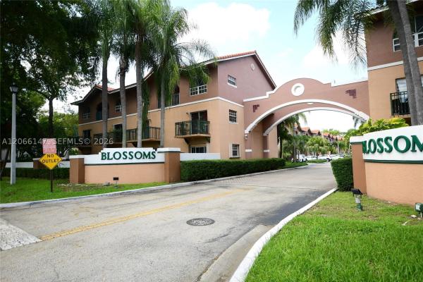 10026 Hammocks Blvd #103-6, Unincorporated Dade County, Florida 33196, image 2