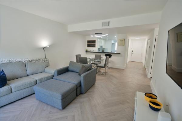 10026 Hammocks Blvd #103-6, Unincorporated Dade County, Florida 33196, image 3