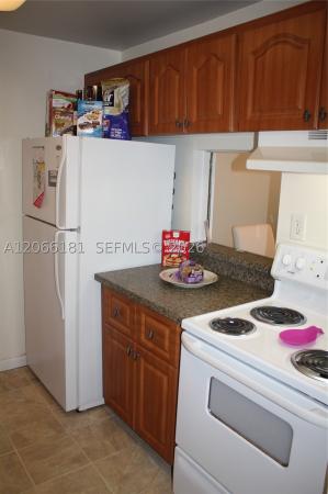 14211 SW 88th St #207E, Unincorporated Dade County, Florida 33186, image 2