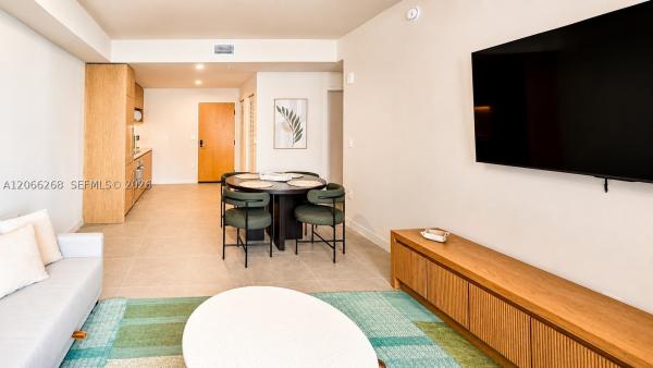 11 NE 6th St #212, Miami, Florida 33132, image 3
