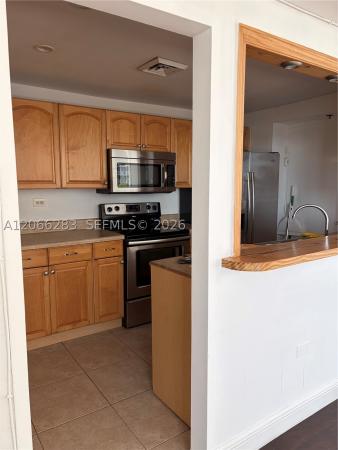 Caribbean Towers, 7545 E Treasure Dr #5G, North Bay Village, Florida 33141, image 2
