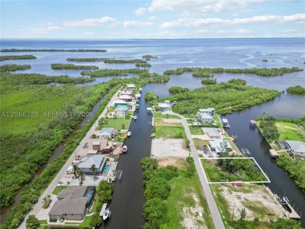 24190 N Blackbeard, Punta Gorda, Florida 33955, image 2