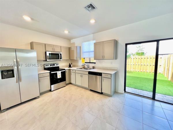 Palm Cay, 429 NE 12th St 0, Florida City, Florida 33034, image 3