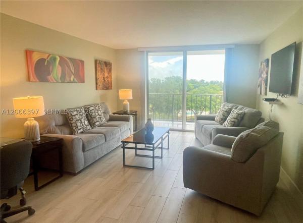 Drake Tower, 1800 N Andrews Ave #5D, Fort Lauderdale, Florida 33311, image 1