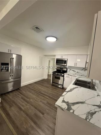 Palm Springs, 160 W 60th St, Hialeah, Florida 33012, image 3