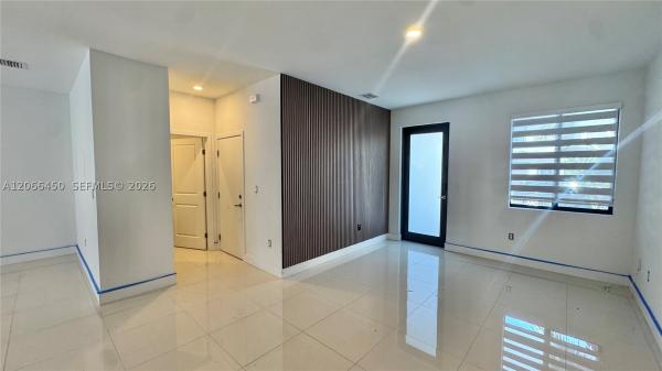 13642 SW 157th Pl, Unincorporated Dade County, Florida 33196, image 2