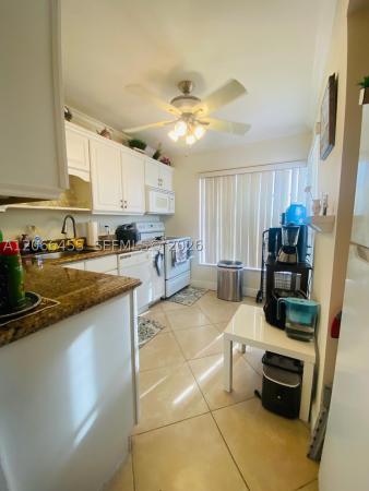 The Manors Of Inverrary, 4164 Inverrary Dr #415, Lauderhill, Florida 33319, image 3