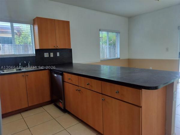 11705 SW 184th St, Unincorporated Dade County, Florida 33177, image 2