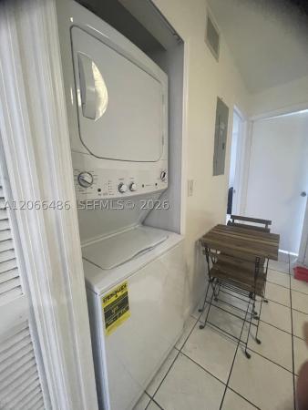 Vista Al Lago, 4689 NW 9th St #207, Miami, Florida 33126, image 2