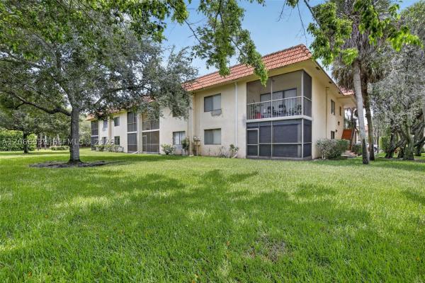 Racquet Club At Bonaventure, 359 Lakeview Dr #102, Weston, Florida 33326, image 3
