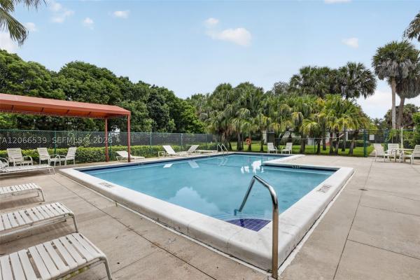 Racquet Club At Bonaventure, 359 Lakeview Dr #102, Weston, Florida 33326, image 1