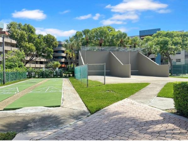 Colony Point, 901 Colony Point Cir #111, Pembroke Pines, Florida 33026, image 3
