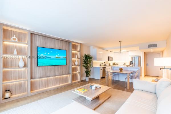 Roney Palace, 2301 Collins Ave #719, Miami Beach, Florida 33139, image 3