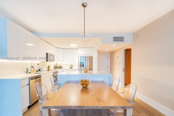 Roney Palace, 2301 Collins Ave #719, Miami Beach, Florida 33139, image 1