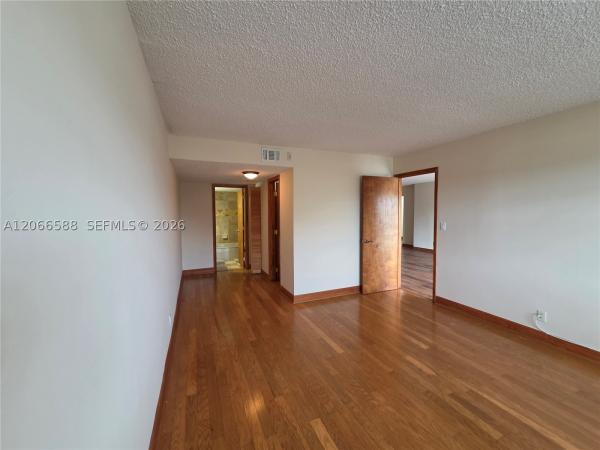 Hallandale Beach, Florida 33009, image 3