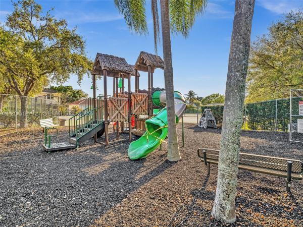 Banyan Oakridge, 4807 SW 34th Ave, Hollywood, Florida 33312, image 1