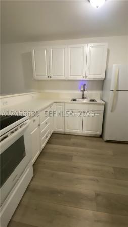 15205 NE 6th Ave #D104, Unincorporated Dade County, Florida 33162, image 1