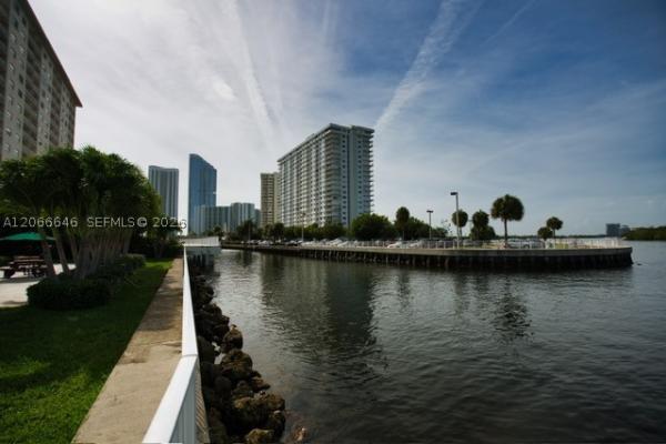 Coastal Towers, 400 Kings Point Dr #606, Sunny Isles Beach, Florida 33160, image 1