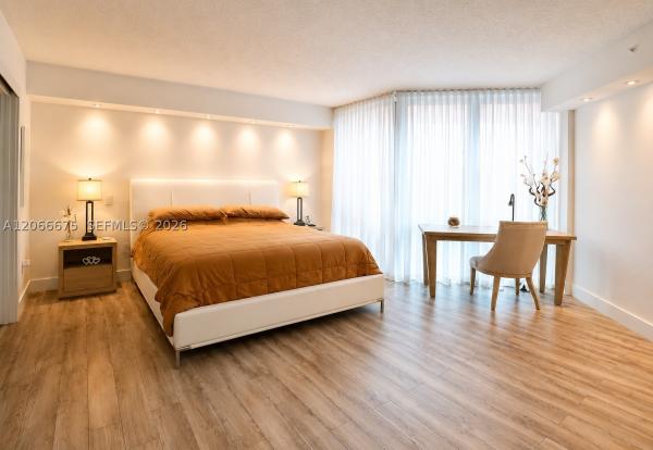 Hidden Bay, 3370 NE 190th St #213, Aventura, Florida 33180, image 2