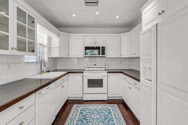 Silver Bluff Homesites, 3640 SW 25th St #1, Miami, Florida 33133, image 2