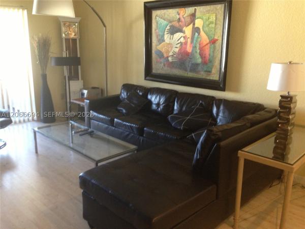 LakeView Club, 2880 N Oakland Forest Dr #313, Oakland Park, Florida 33309, image 2
