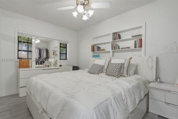 11621 NW 58th Pl, Hialeah, Florida 33012, image 1