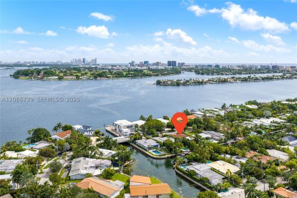 Biscayne Point, 1860 Cleveland Rd, Miami Beach, Florida 33141, image 3