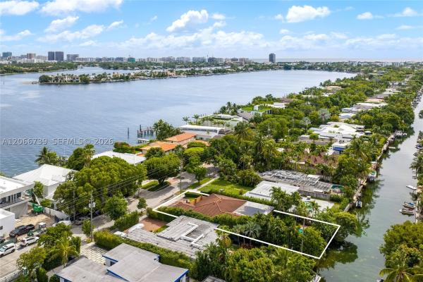 Biscayne Point, 1860 Cleveland Rd, Miami Beach, Florida 33141, image 2