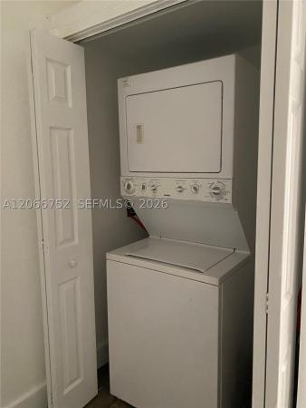 Edgewater Of Coral Gables, 1 Edgewater Dr #103, Coral Gables, Florida 33133, image 2