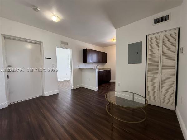 540 NW 7th St #35, Miami, Florida 33136, image 1