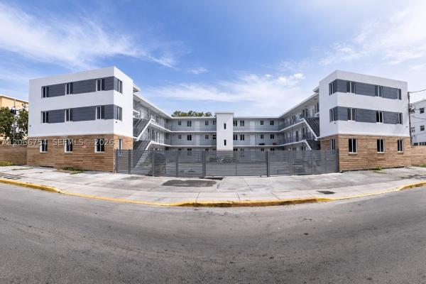 540 NW 7th St #35, Miami, Florida 33136, image 3