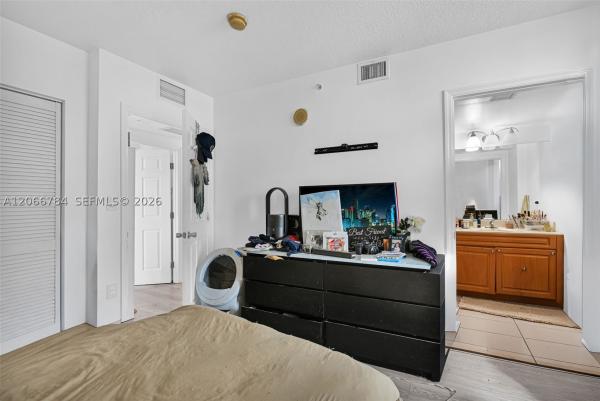 Brickell Vista, 900 SW 8th St #908, Miami, Florida 33130, image 1